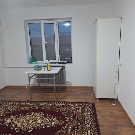 Тепло Юга Hotel Osh Exterior photo